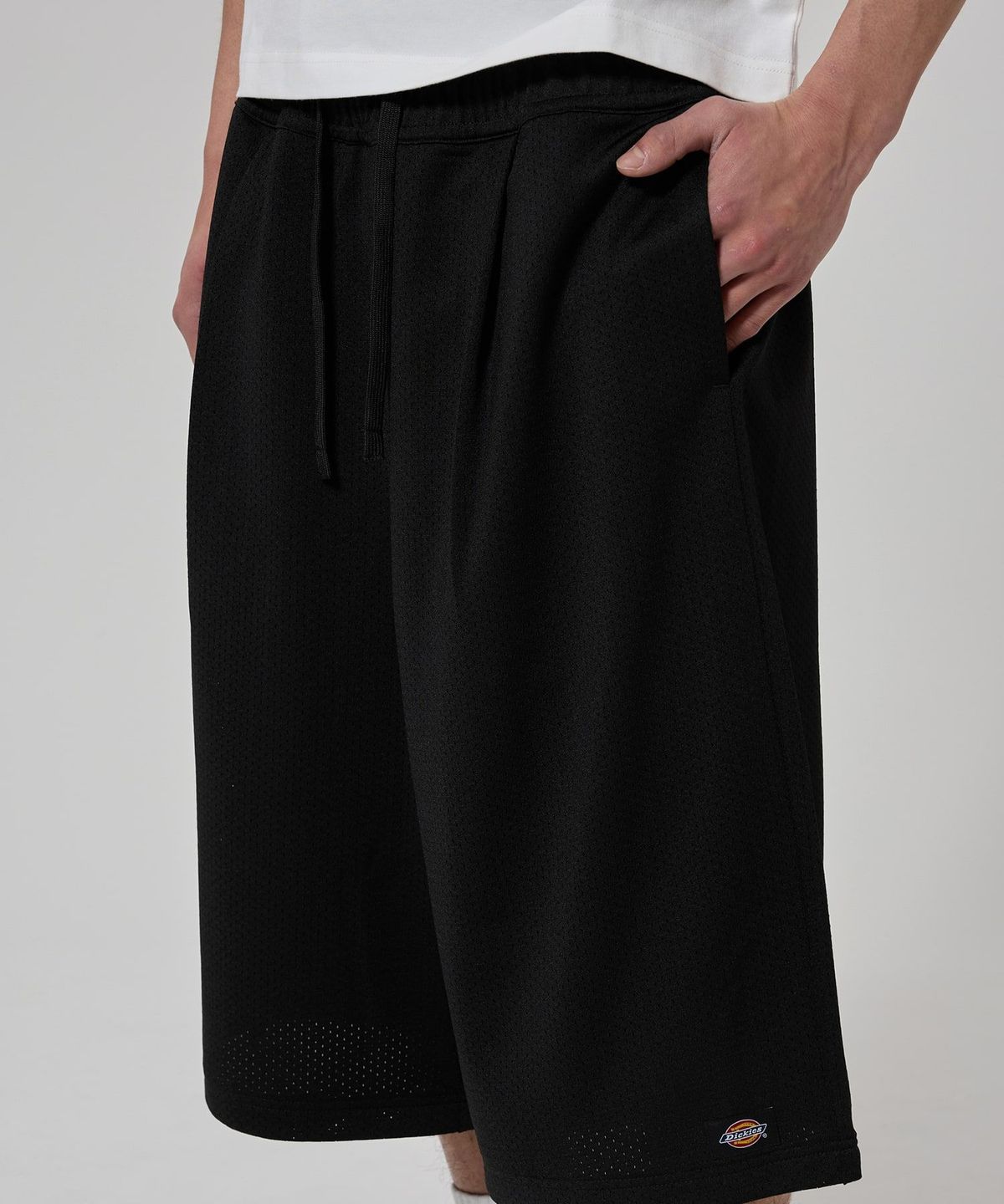 디키즈(DICKIES) 원 턱 메쉬 쇼츠 Black