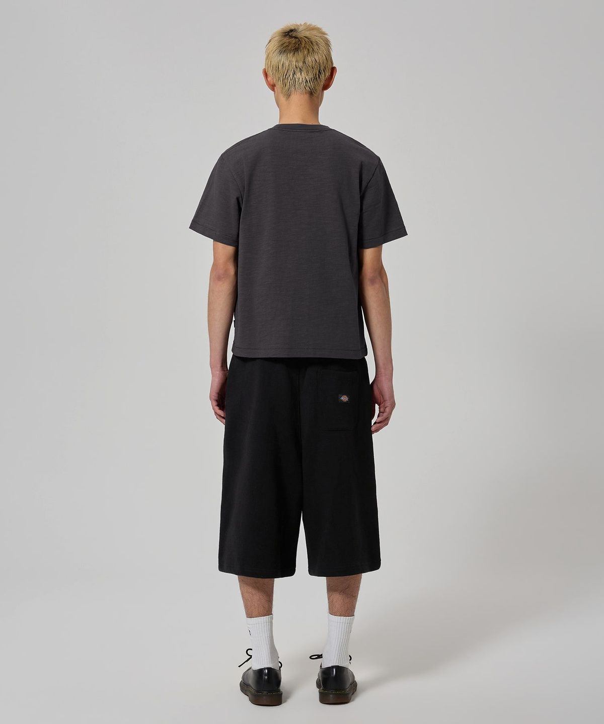 디키즈(DICKIES) 루즈핏 원 턱 스웨트 쇼츠 Black