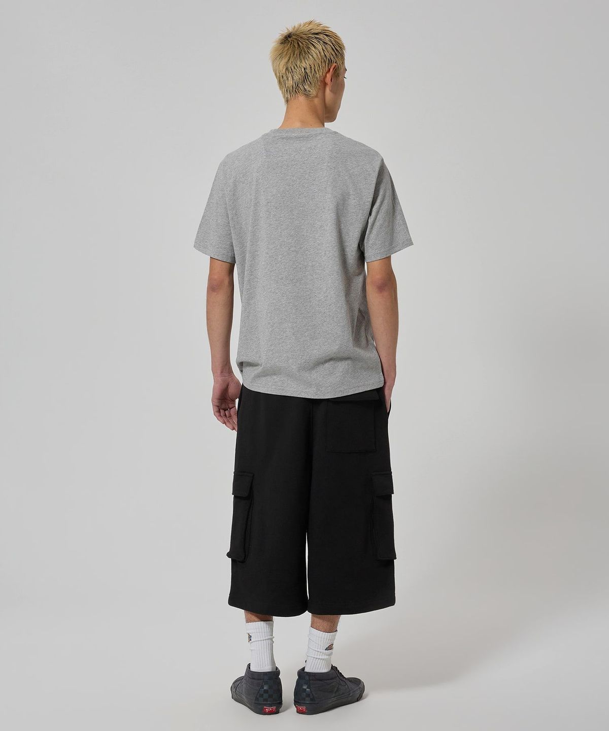 디키즈(DICKIES) 루즈핏 원 턱 카고 스웨트 쇼츠 Black