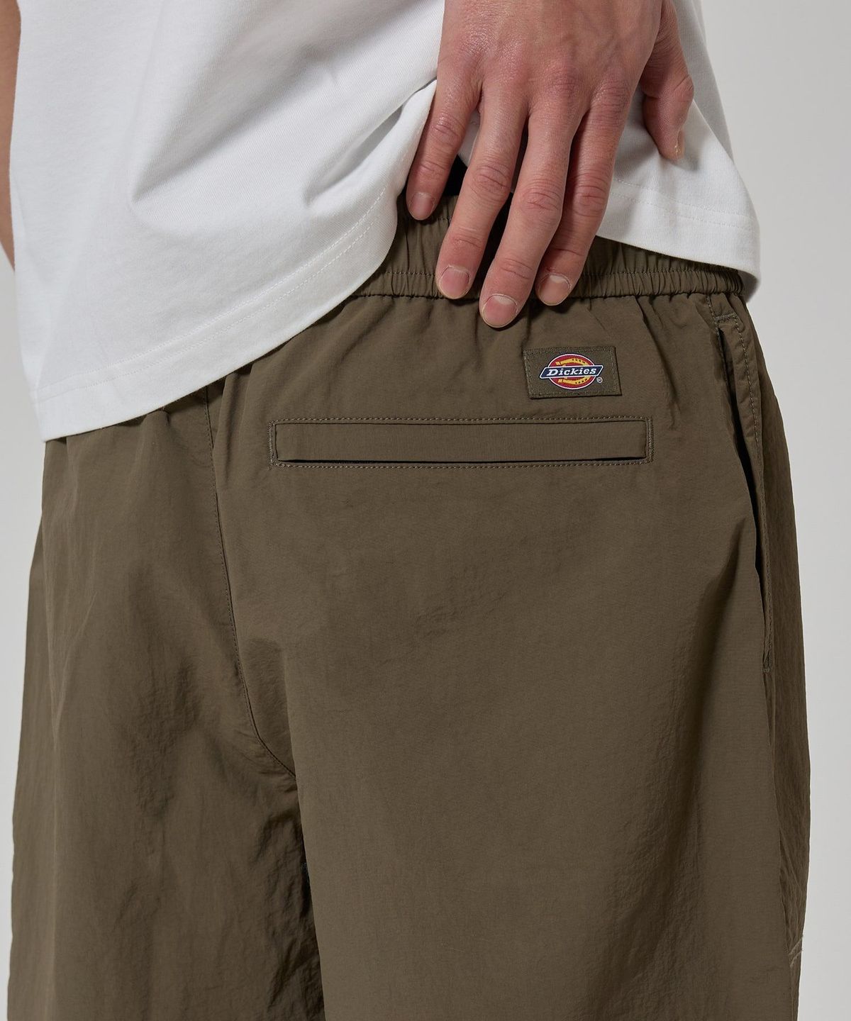디키즈(DICKIES) 나일론 보드 쇼츠 Olive