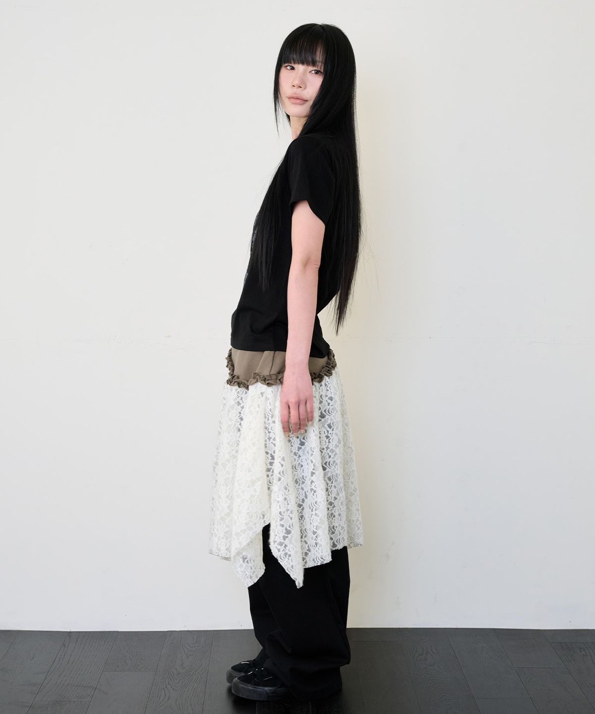 잇자바이브(ITZAVIBE) RUFFLE LACE SKIRT - IVORY