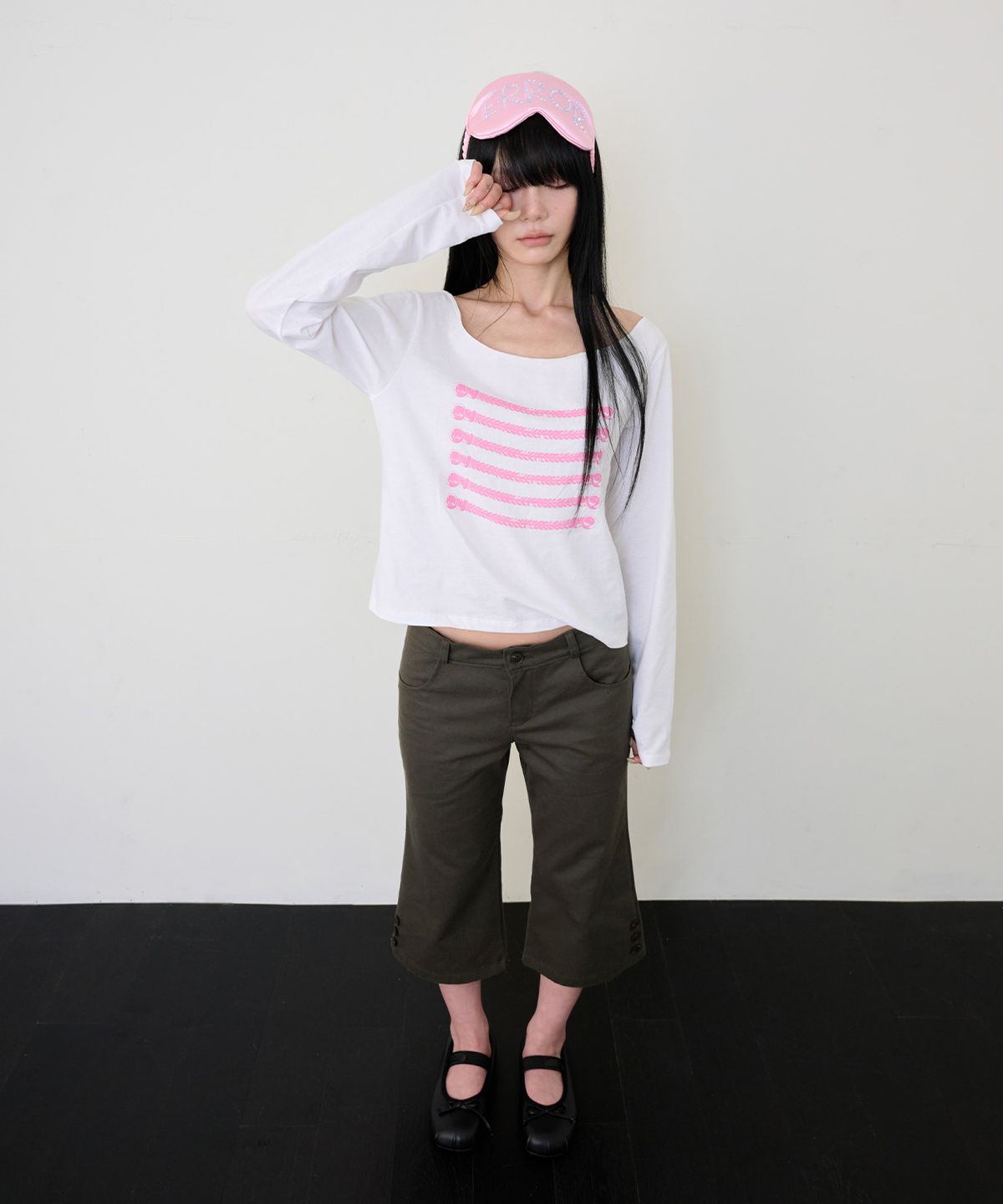 잇자바이브(ITZAVIBE) SNAP POINT CAPRI PANTS - KHAKI