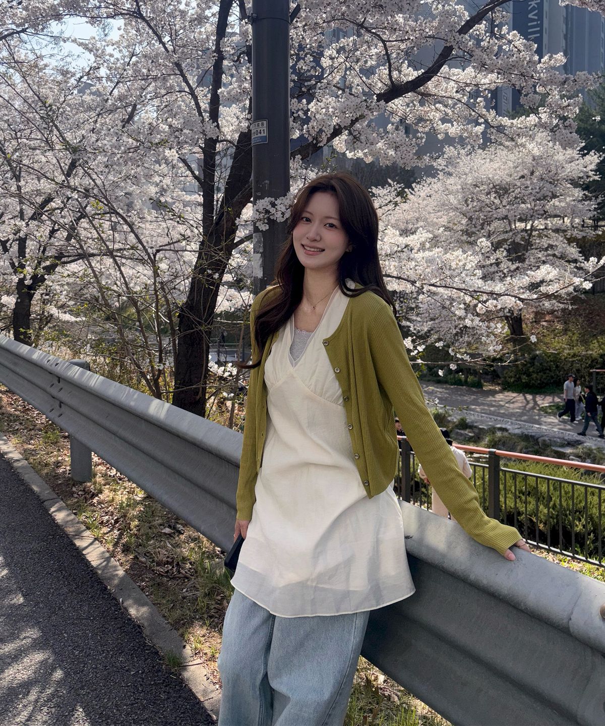미쏘(MIXXO) V-neck Layered Dress