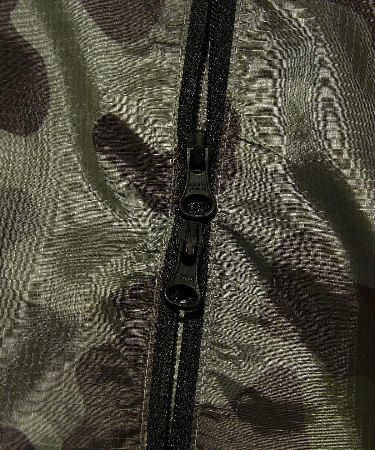 리(LEE) 경량 후드 베스트 카모플라쥬
