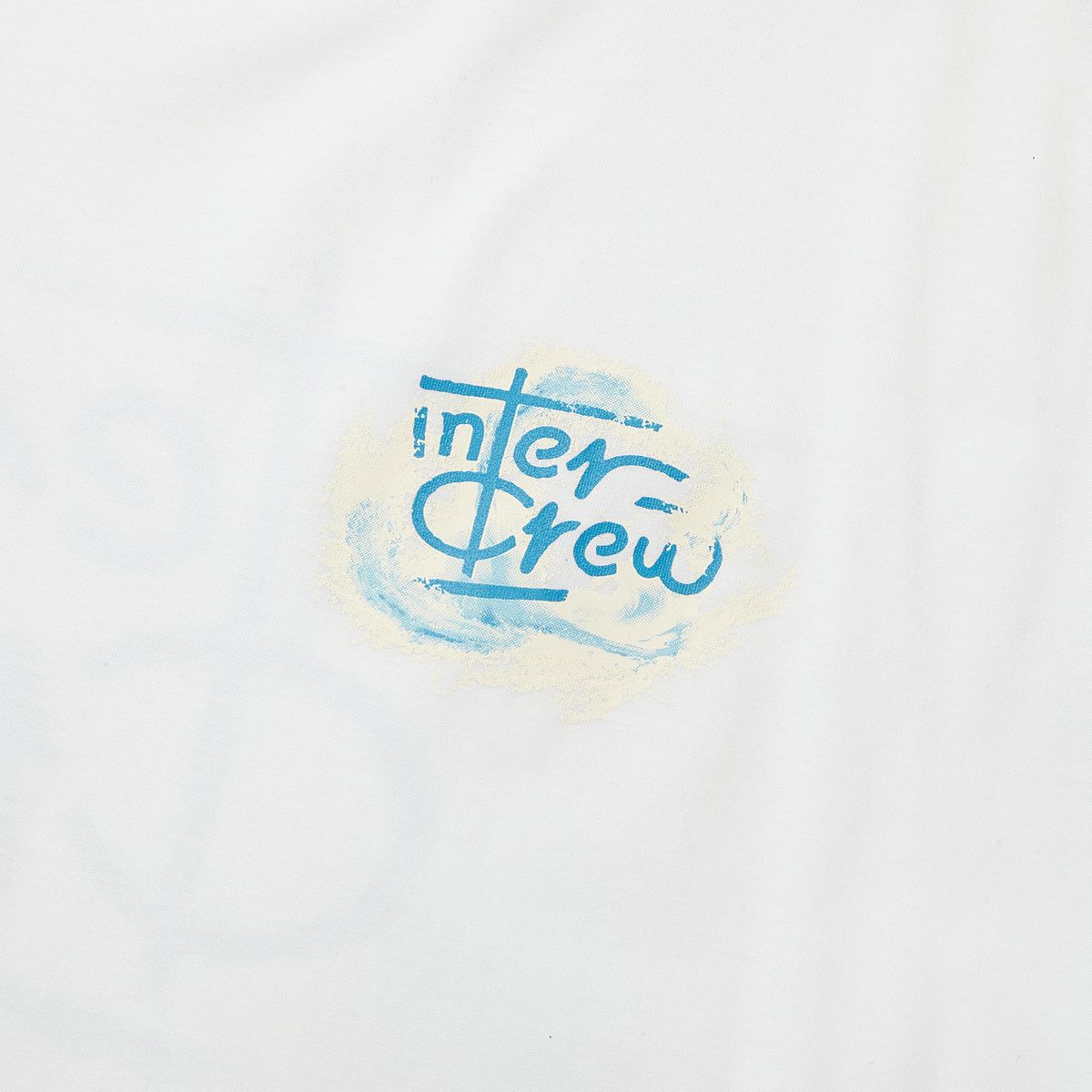 인터크루(INTERCREW) 디지털 로고 워터 믹스 반팔 티셔츠 화이트 ITA2TR31AWH