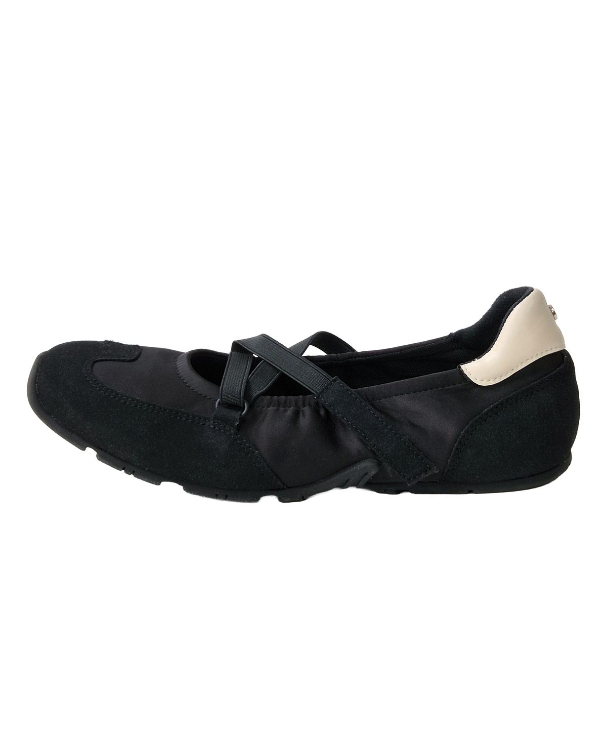 베어파우(BEARPAW) OJO 스니커즈 블랙 (K3053001RC-W)