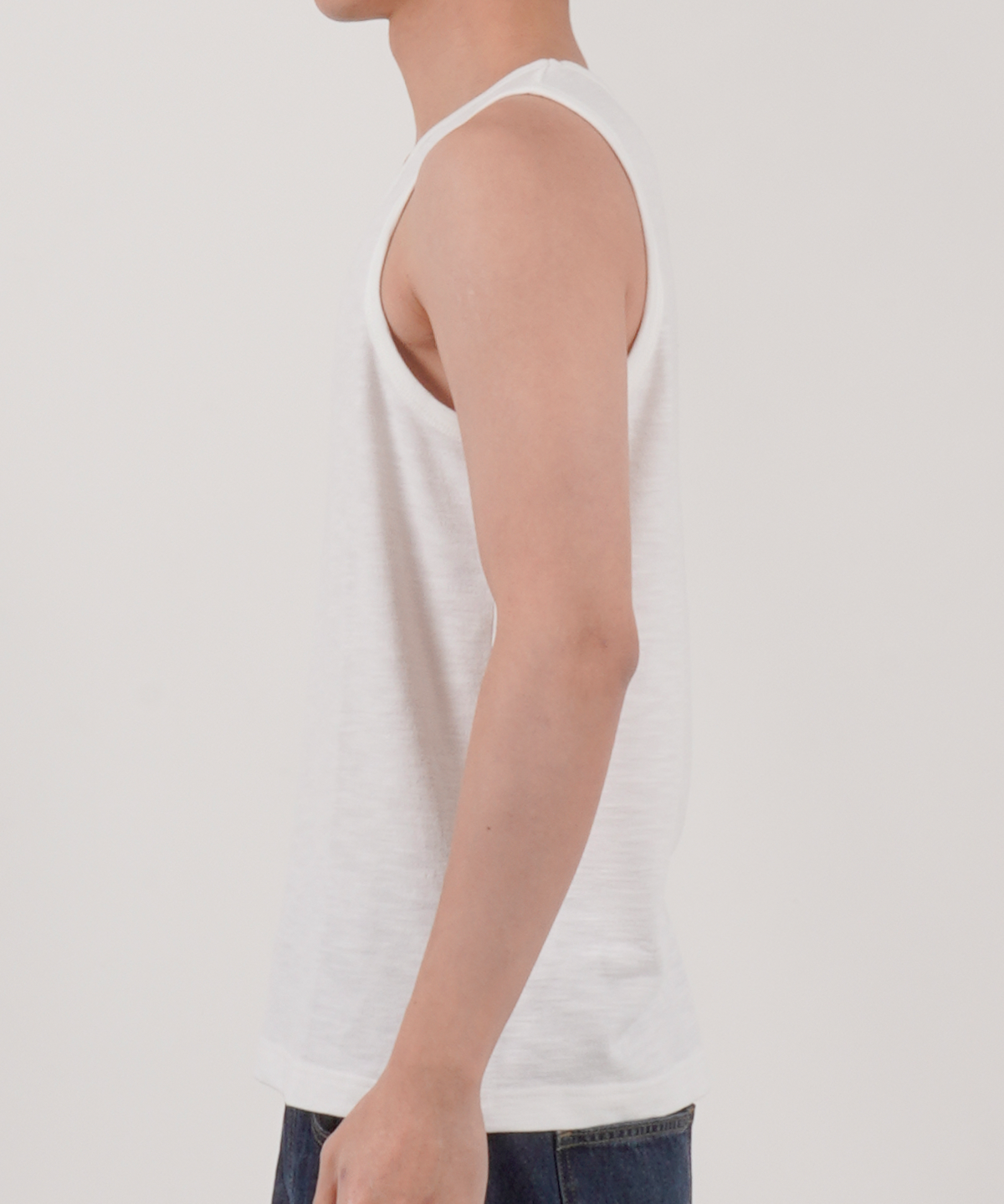 버튼서울(BUTTON SEOUL) 슬럽 레이어 슬리브리스 탑 (화이트)