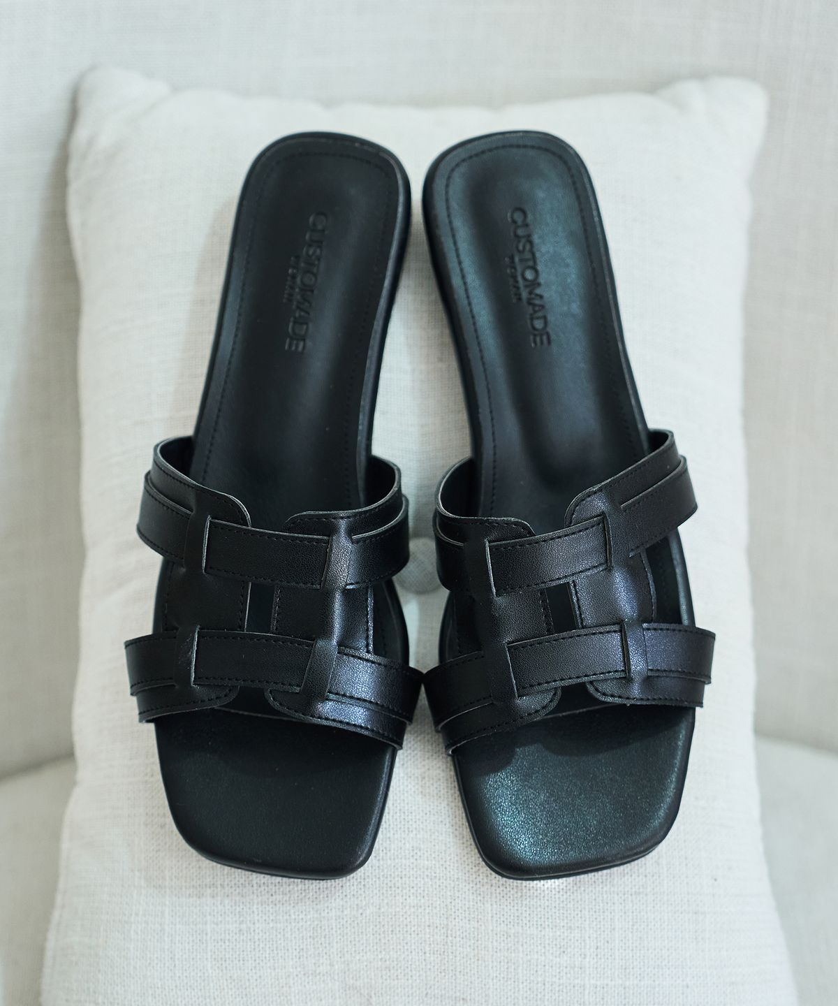 커스텀에이드 우먼(CUSTOMADE WOMAN) 밀라 위빙 레이어드 뮬 1.5cm (CW0103BK)