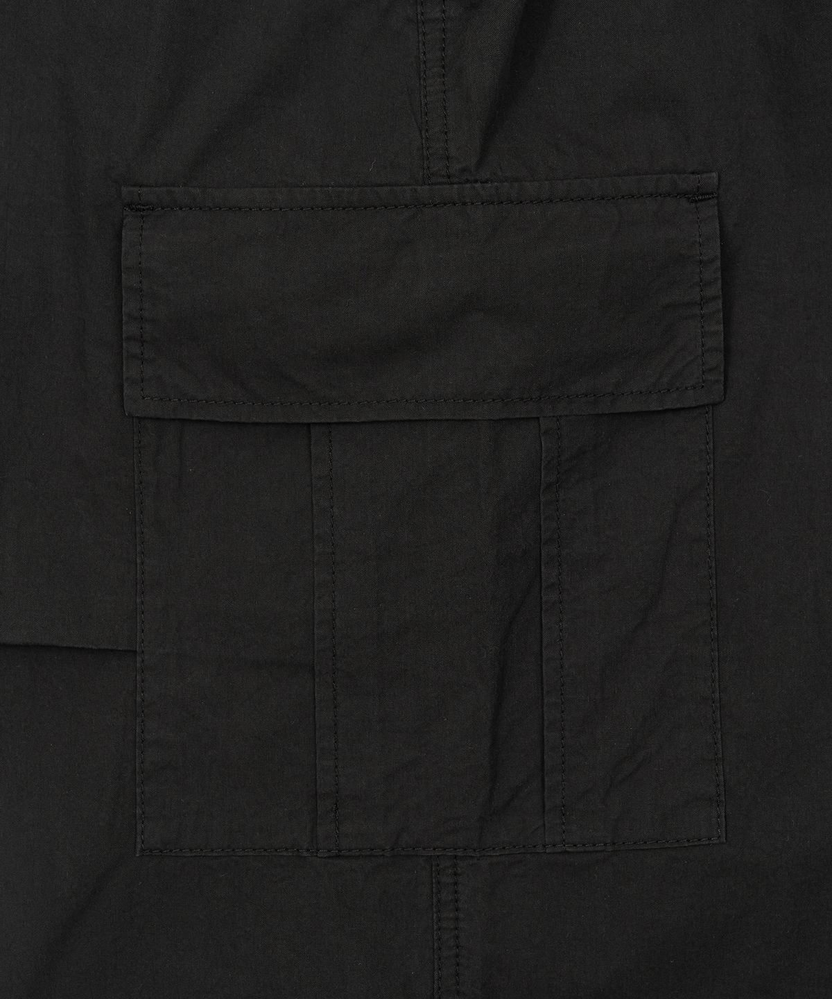 토피(TOFFEE) 백포켓 카고 버뮤다 팬츠 (BLACK)