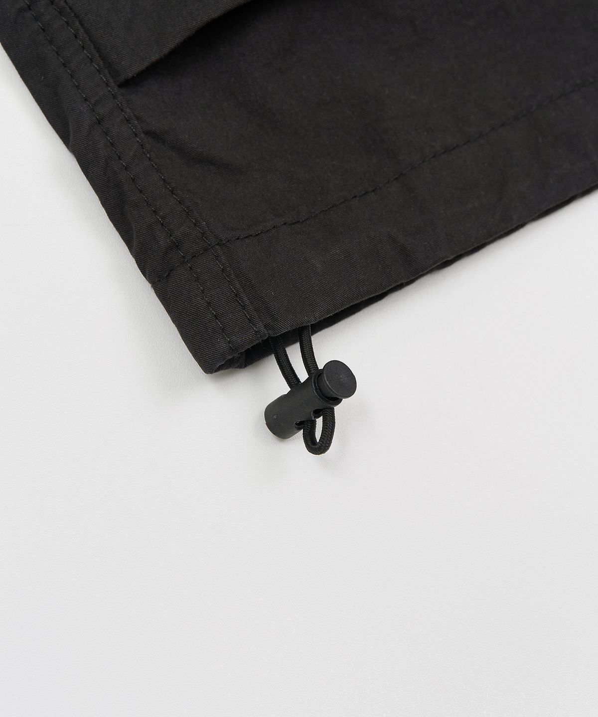 토피(TOFFEE) 백포켓 카고 버뮤다 팬츠 (BLACK)