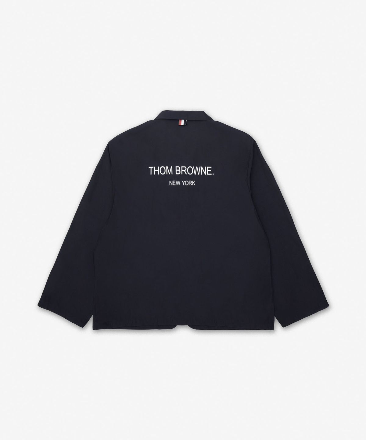 톰 브라운(THOM BROWNE) 라이트 메모리 테크 패커블 스포츠 코트 재킷 - 네이비 / MJU581PF0967415