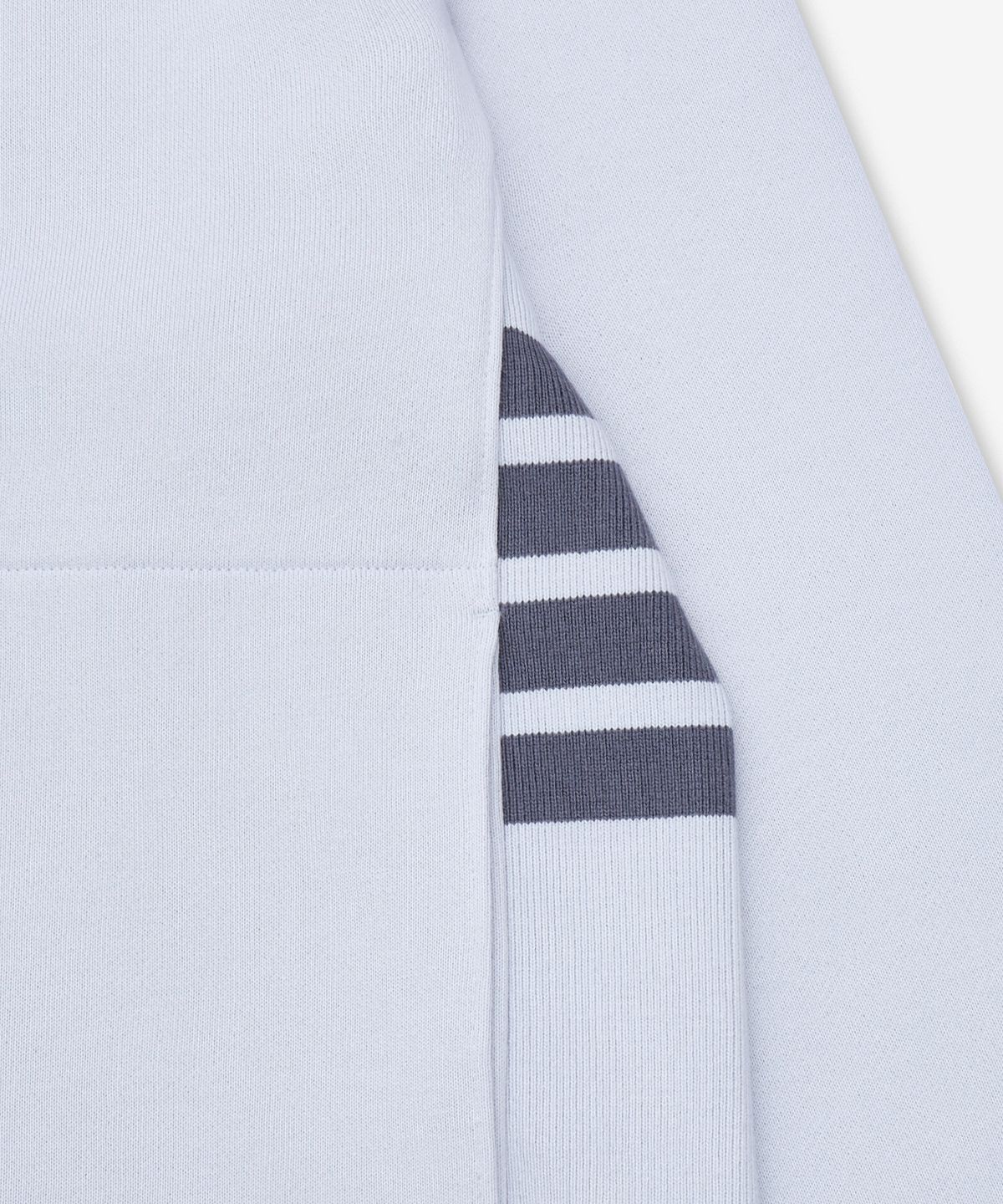 톰 브라운(THOM BROWNE) 루프백 저지 4-바 집업 후드 - 페일 그레이 / MJT517A03037050