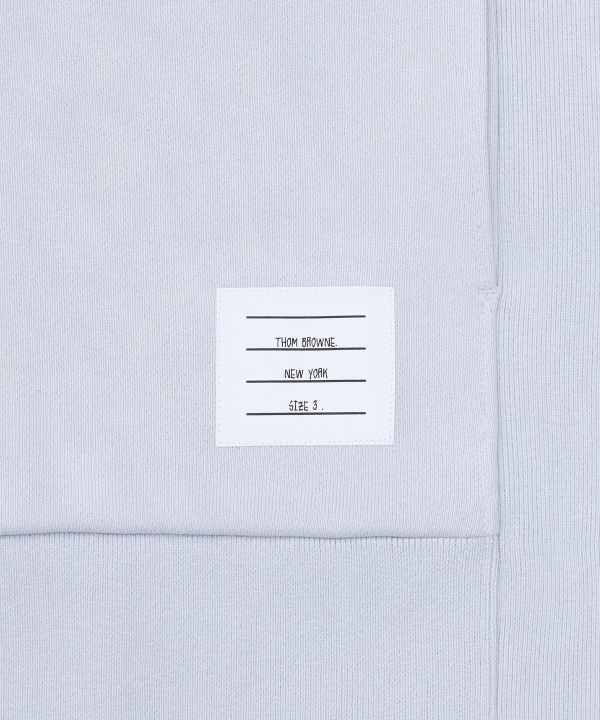 톰 브라운(THOM BROWNE) 루프백 저지 4-바 집업 후드 - 페일 그레이 / MJT517A03037050