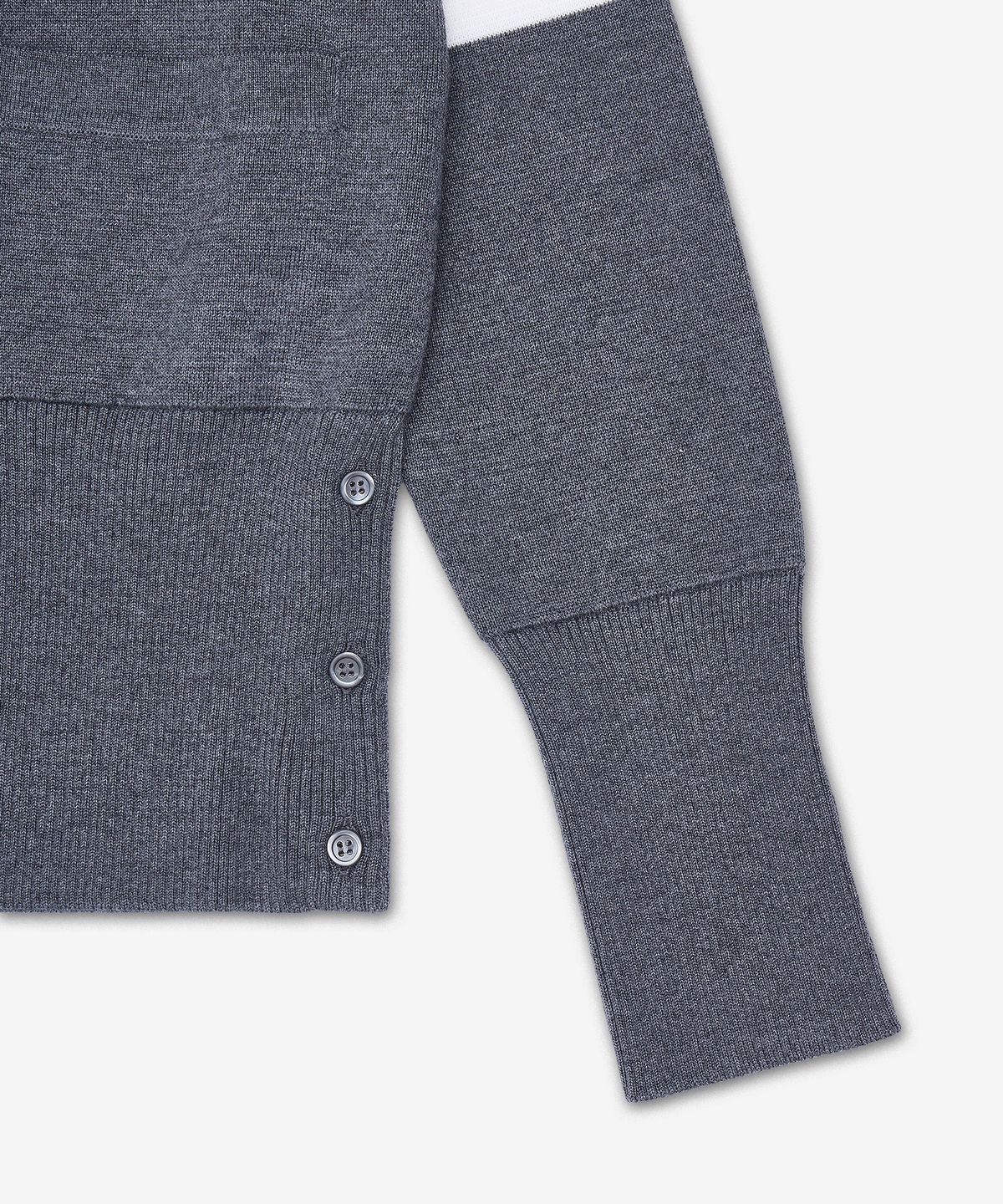 톰 브라운(THOM BROWNE) 울 4-바 브이넥 가디건 - 미드 그레이 / FKC207A00014035