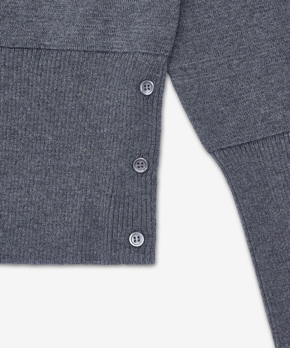 톰 브라운(THOM BROWNE) 울 4-바 브이넥 가디건 - 미드 그레이 / FKC207A00014035