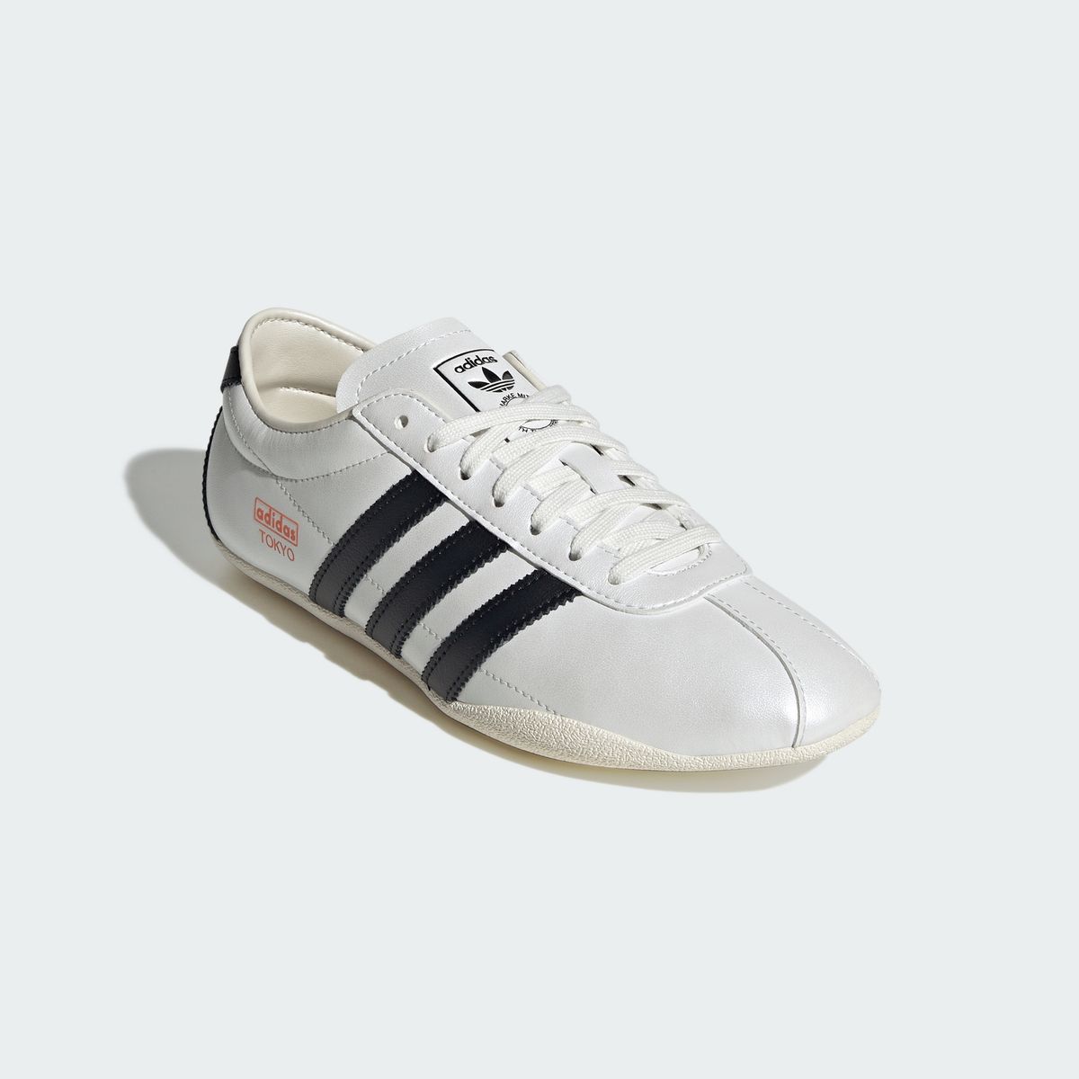 아디다스(ADIDAS) 도쿄 - 메탈릭화이트:블랙 / IH6609