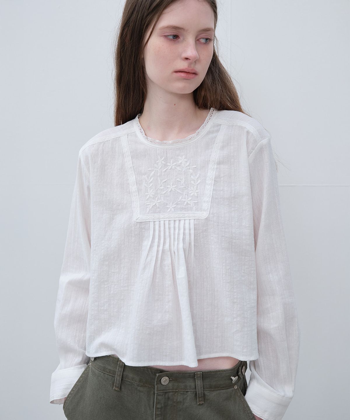 프리버07(FRIVER07) Pintuck flower lace blouse [FRSP06BL02]_Ivory