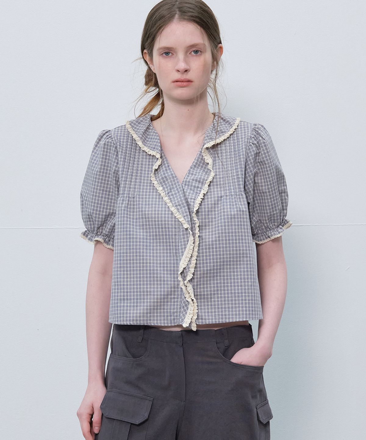프리버07(FRIVER07) Ruffle shirring crop blouse [FRSP06BL05]_Sky blue