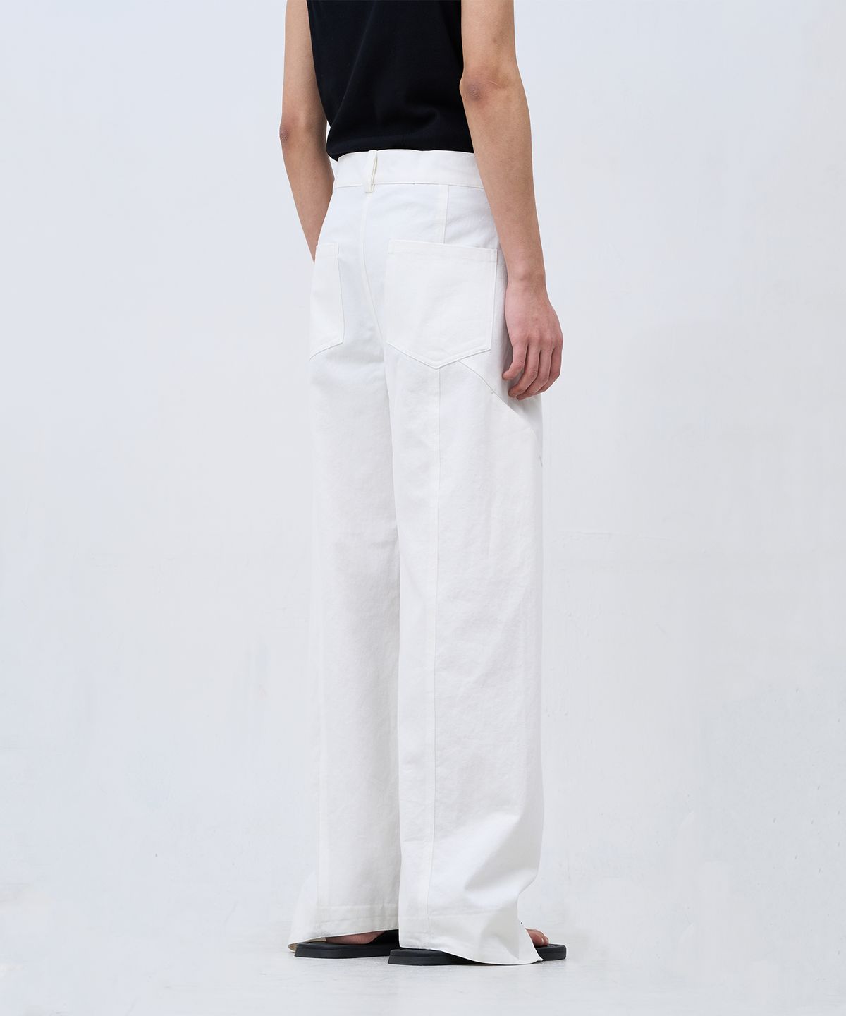 카사카사(KASAKASA) Cuffed Flow Pants White