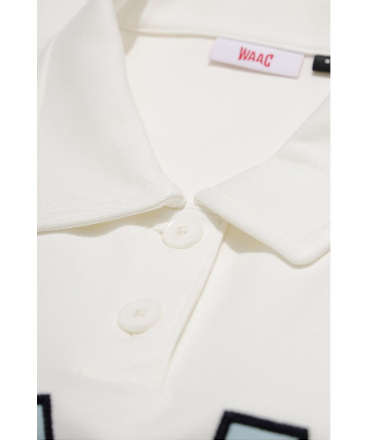 왁(WAAC) Women Logo Loose Fit Polo Sweatshirt WWTCM26302WHX