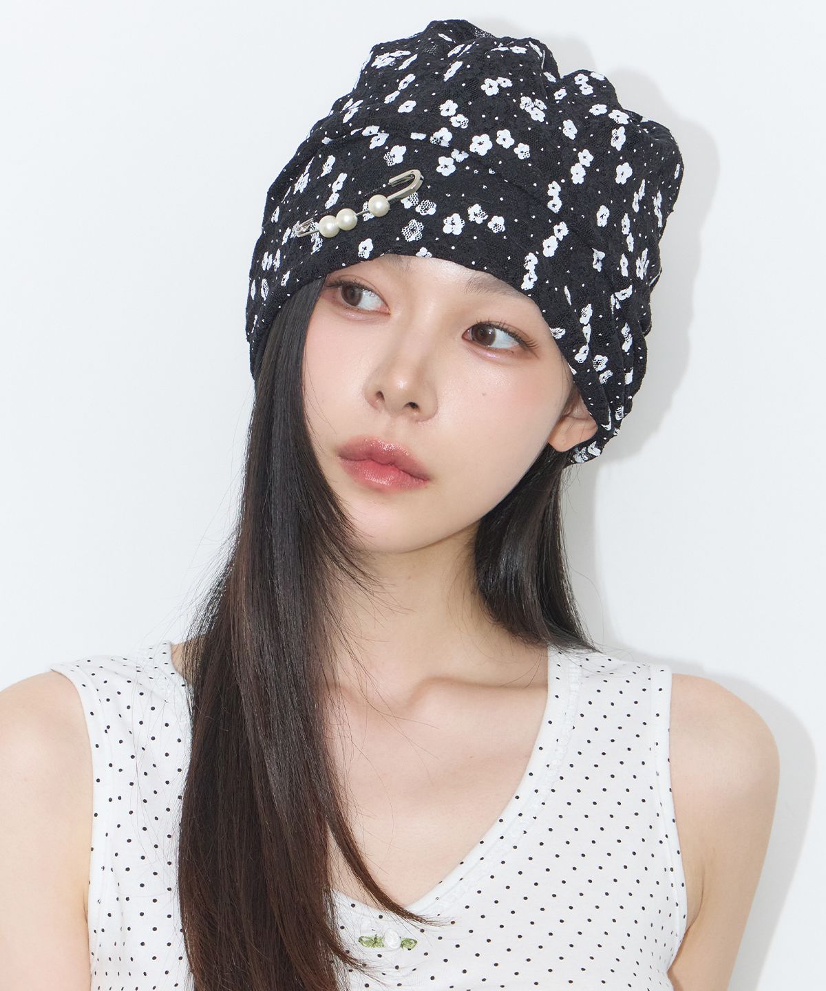 일리고(ILLIGO) 플라워 레이스 비니 블랙