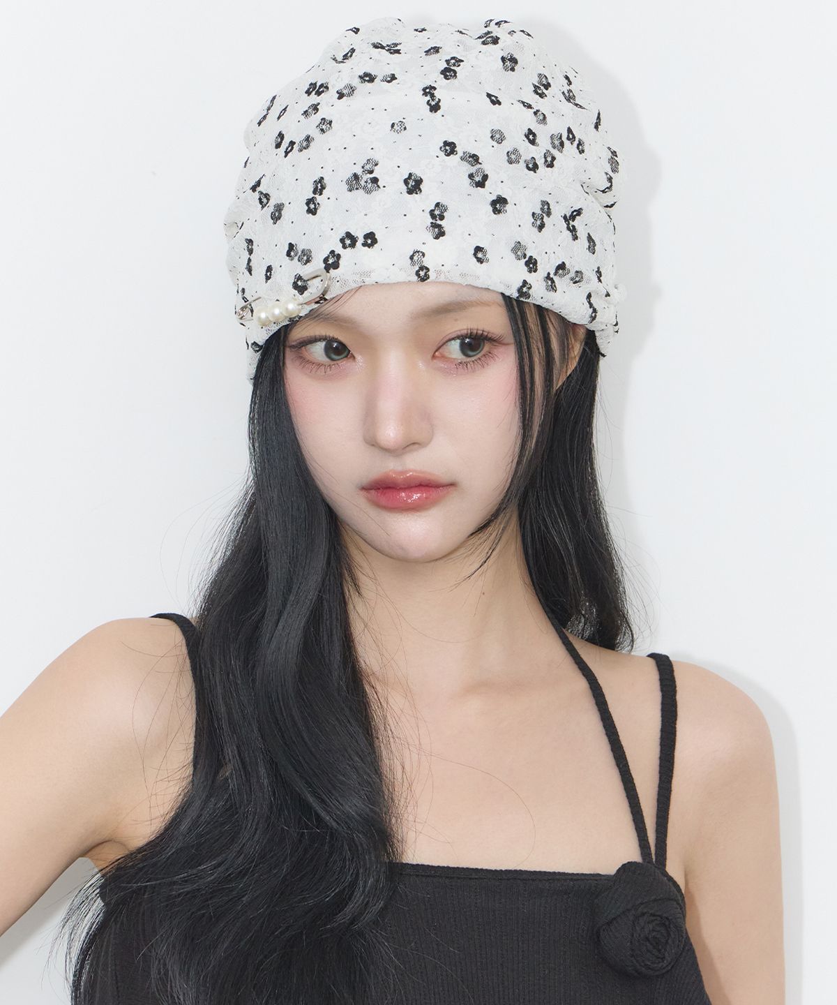 일리고(ILLIGO) 플라워 레이스 비니 화이트