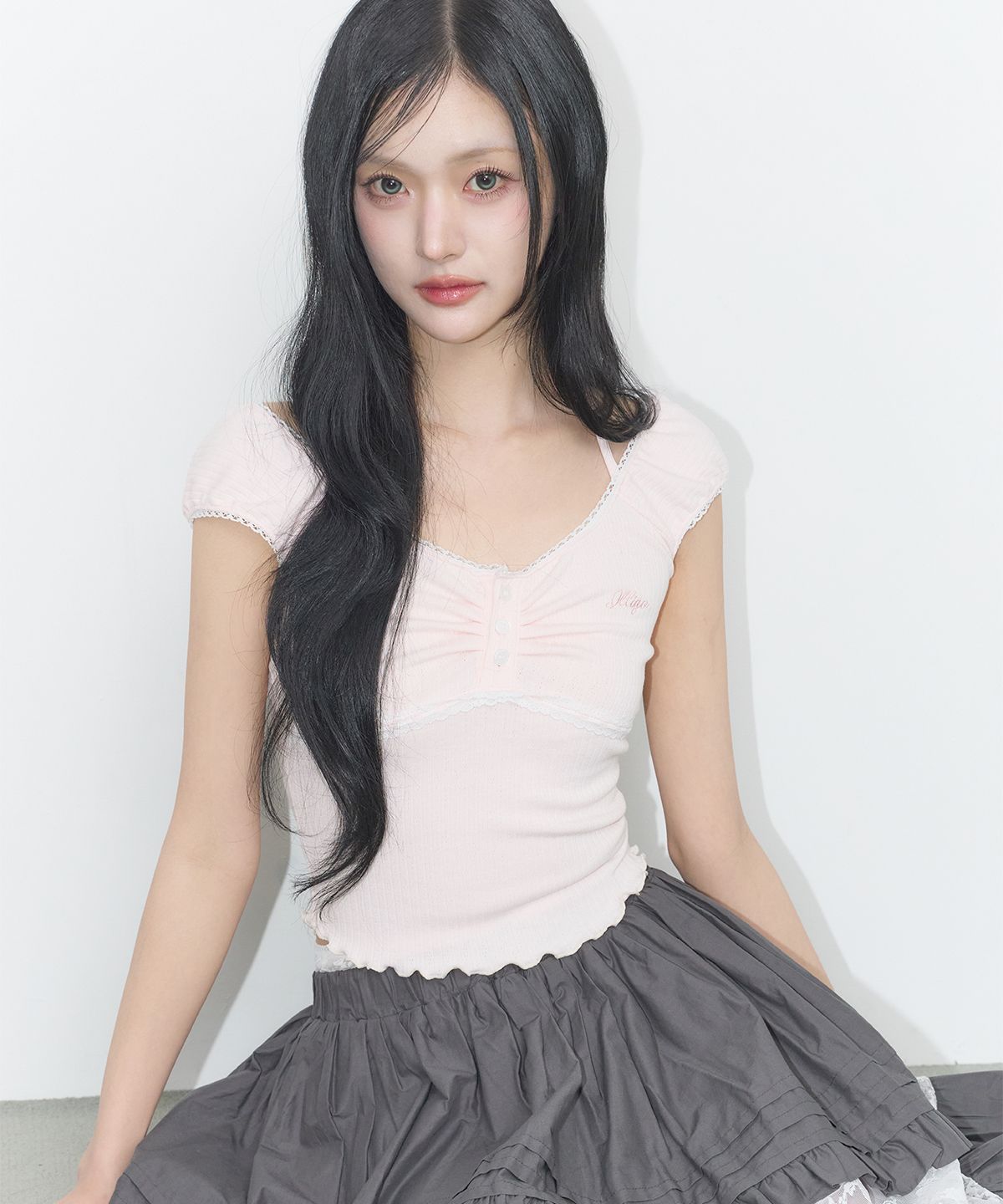 일리고(ILLIGO) 버튼 홀터 슬리브리스 핑크