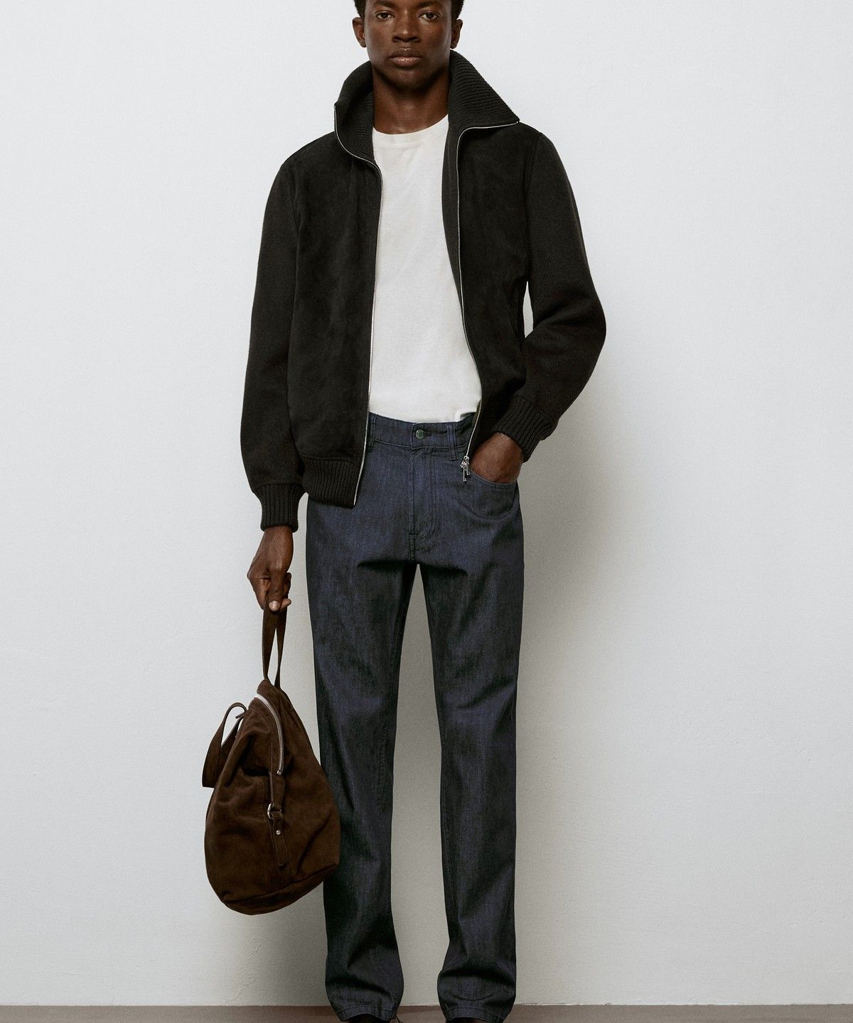 마시모두띠(MASSIMO DUTTI) 라이트웨이트 테이퍼드 핏 데님 팬츠
