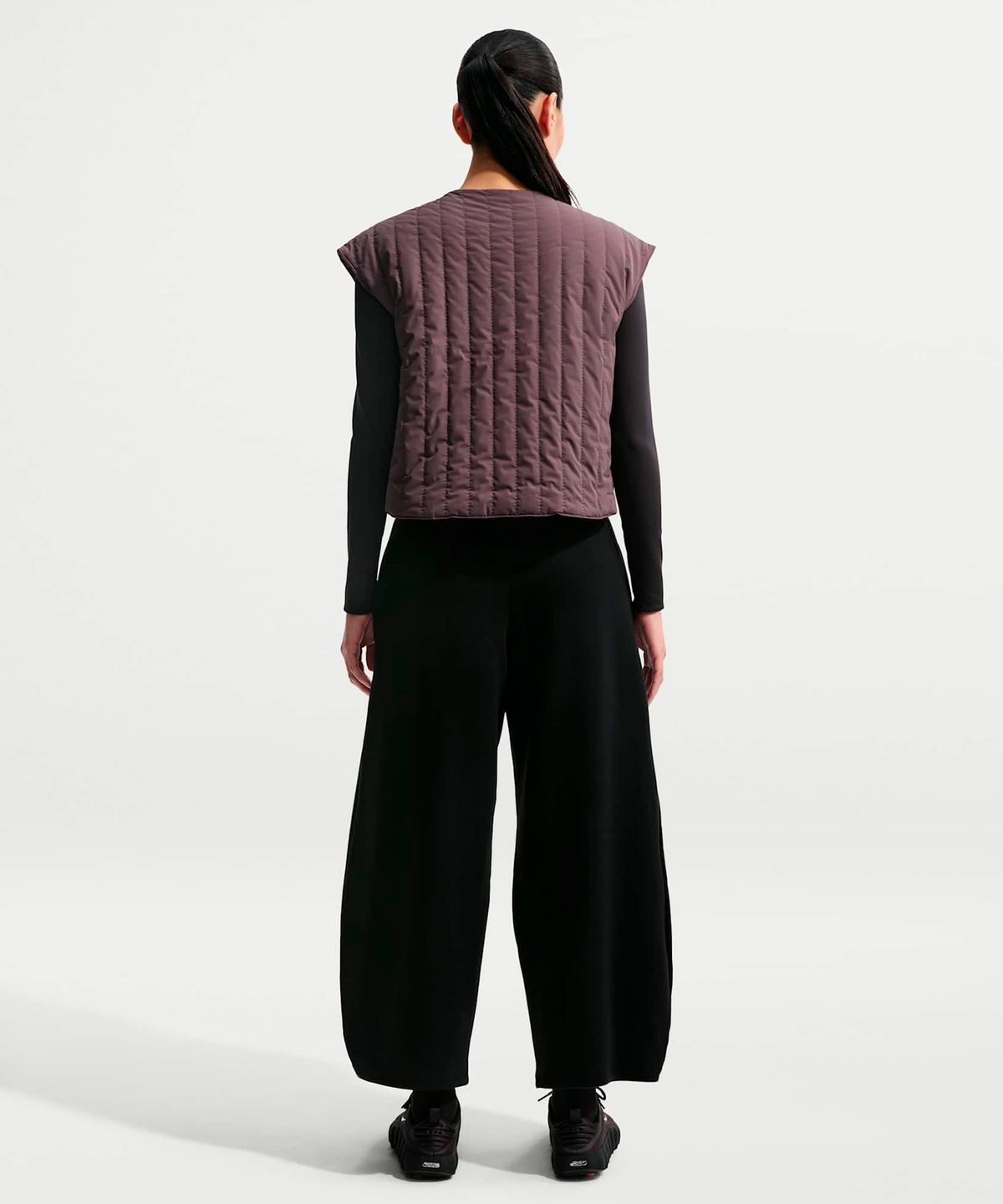 나이키(NIKE) 24.7 임파서블리소프트 하이웨이스트 와이드 레그 팬츠 W - 블랙:다크 스모크 그레이 / IR1933-010