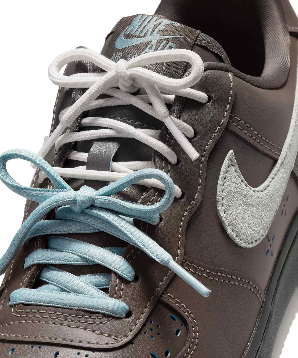 나이키(NIKE) 에어 포스 1 07 LV8 W - 리저록:오션 큐브:세일:배스트 그레이 / IR5690-256