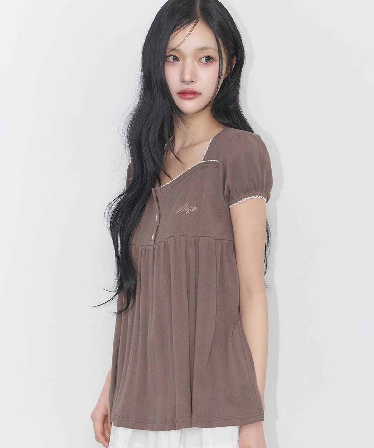 일리고(ILLIGO) 플레어 셔링 탑 브라운