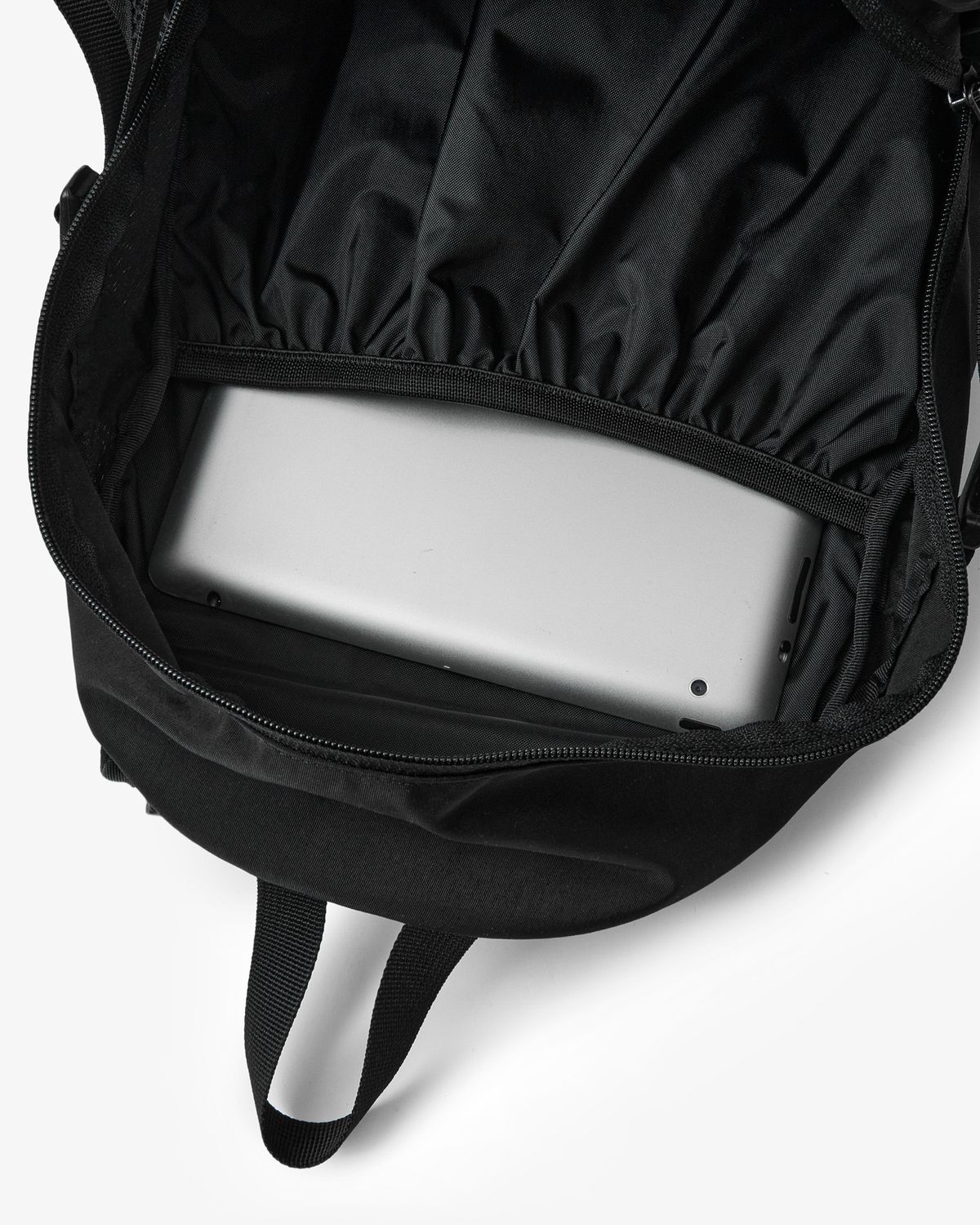 에이이에이이(AEAE) UTILITY BACKPACK [BLACK]