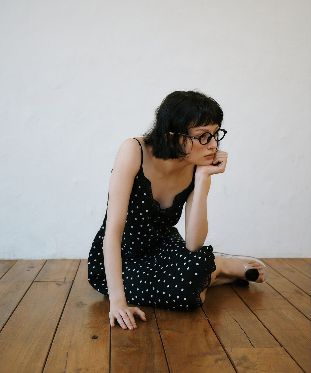 그린버터(GREENBUTTER) Dot Lace Slip Dress (Black)