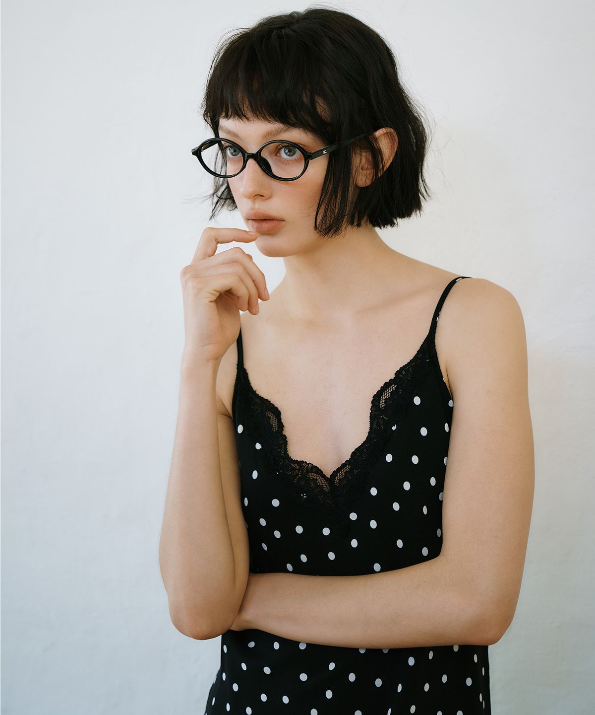 그린버터(GREENBUTTER) Dot Lace Slip Dress (Black)
