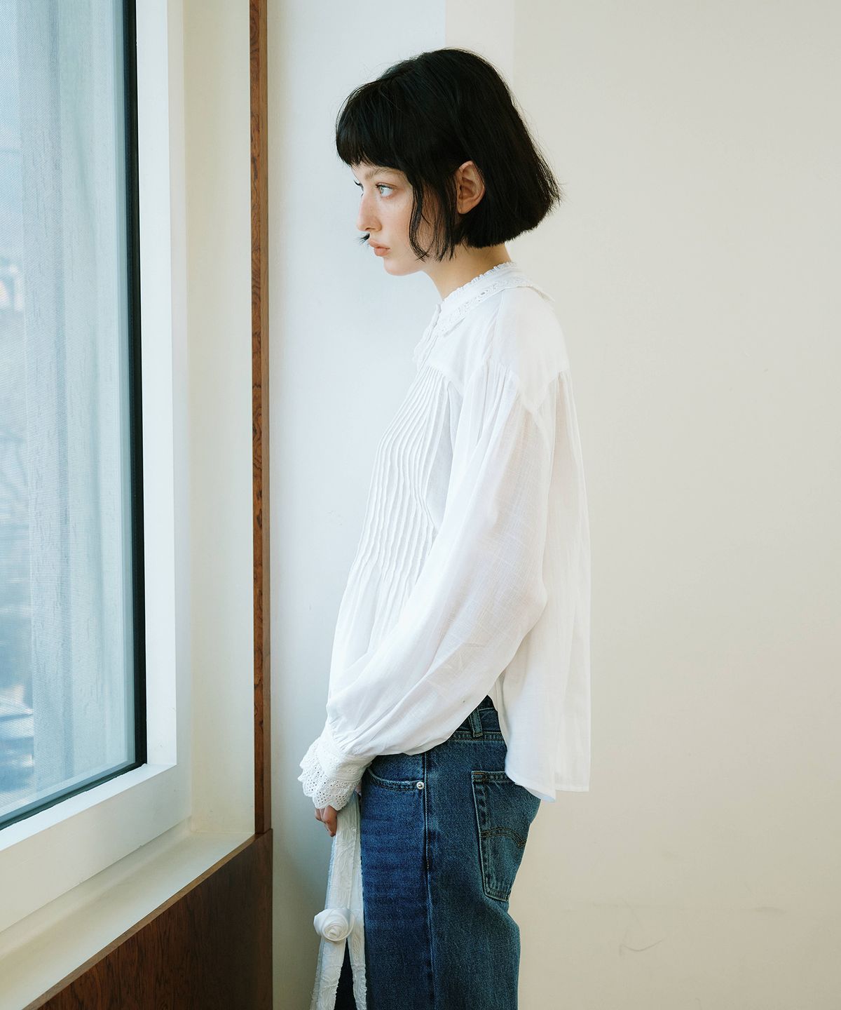 그린버터(GREENBUTTER) Linen Lace Blouse (Ivory)