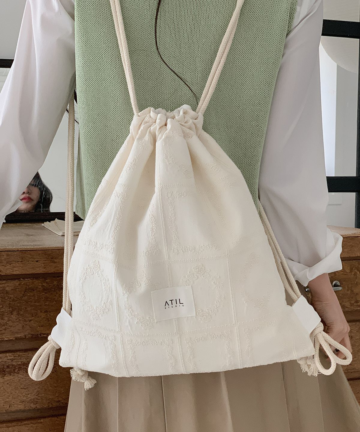 어틸스튜디오(ATIL STUDIO) 루미 스트링 오리지널 백팩 _ [소프트 샌드]