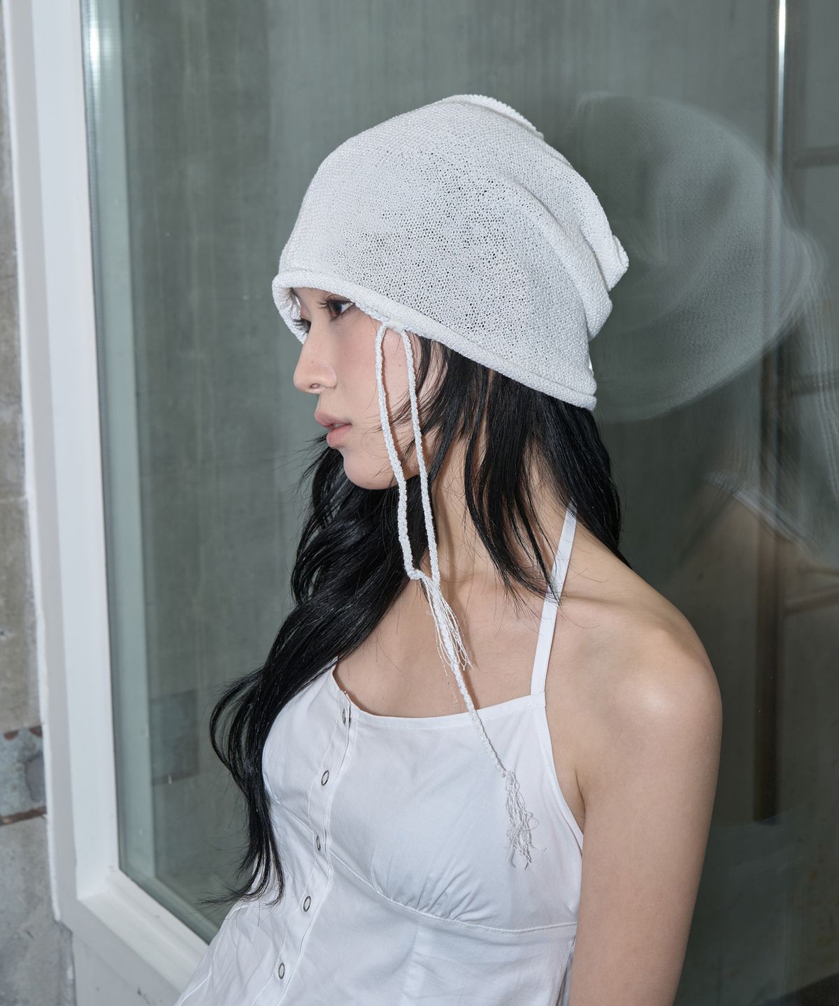 지제뮤지엄(ZIZEMUSEUM) LONG STRING MESH BEANIE (WHITE)