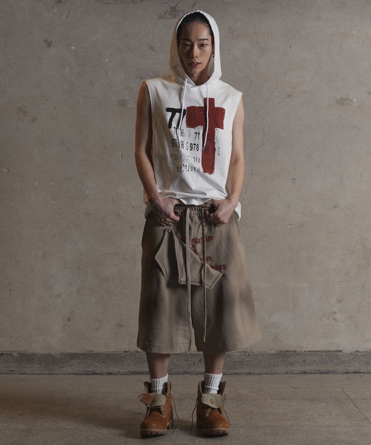 가터갤러리(GOTTER GALLERY) RED CROSS HOOD SLEEVELESS_WHITE