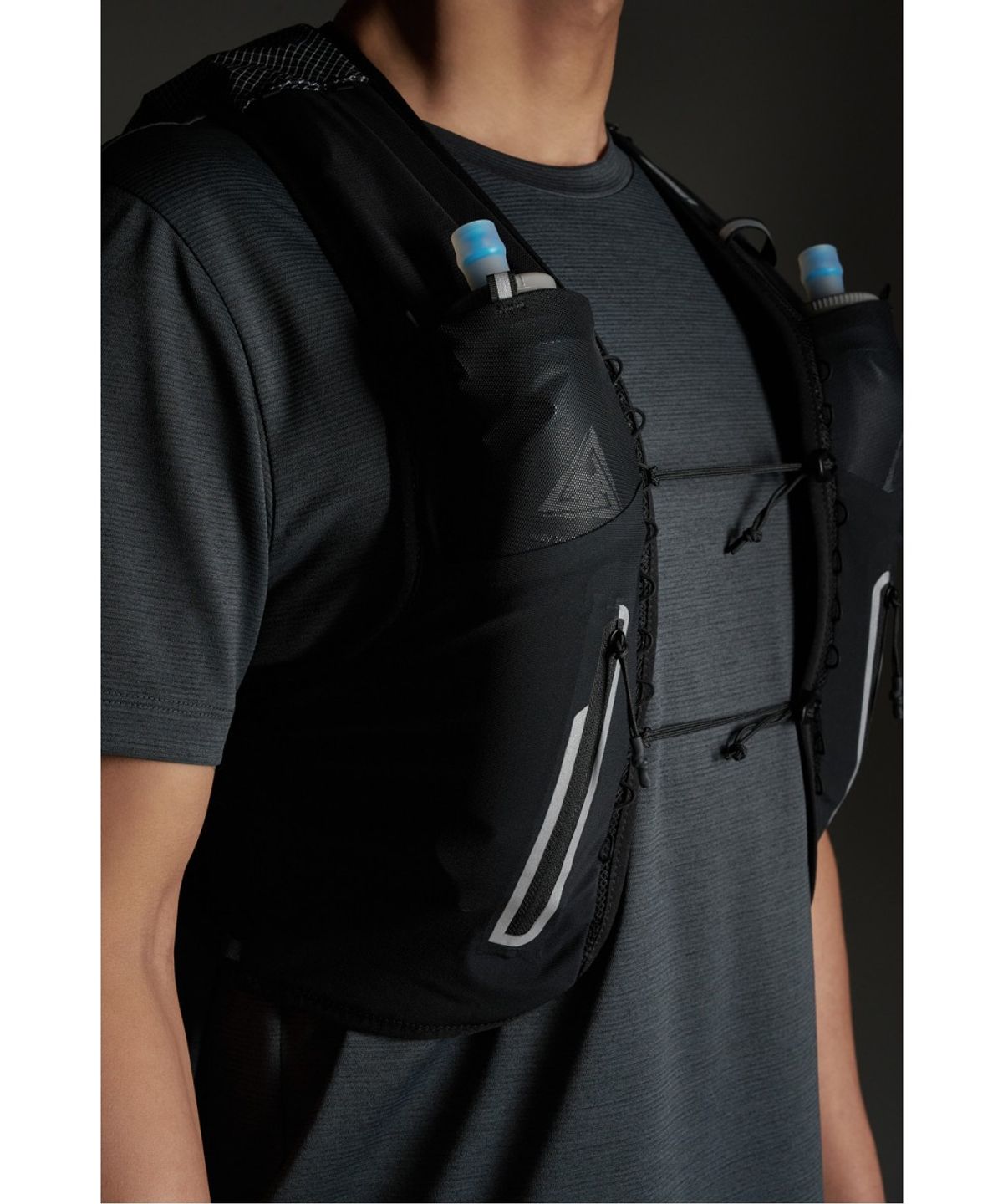 코오롱스포츠(KOLON SPORT) [TRAIL] 남녀공용 트레일러닝 베스트 10L QEBXX26711BLK
