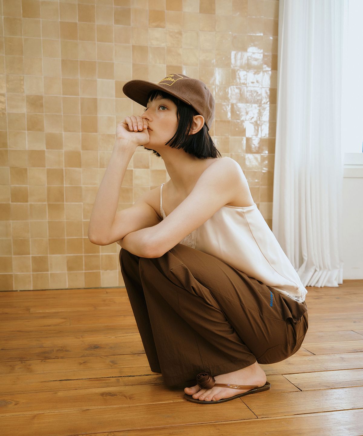그린버터(GREENBUTTER) Low Waist Relaxed Pants (Brown)