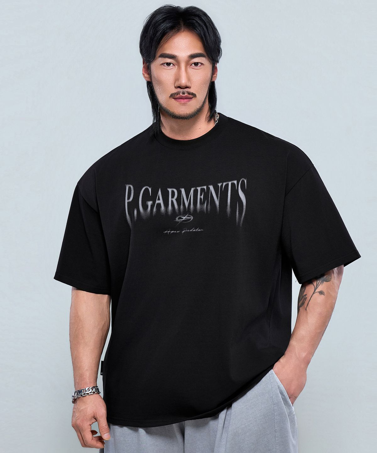 피지컬가먼츠(PHYSICAL GARMENTS) P2625 플로우 로고 어드숄더핏 반팔 [3COLOR]