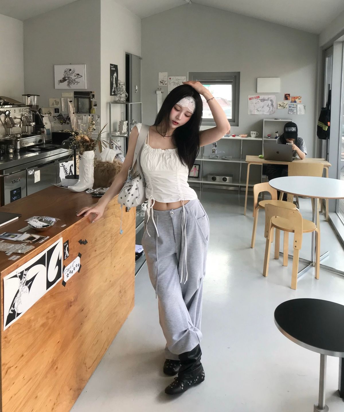 지제뮤지엄(ZIZEMUSEUM) UTILITY POCKET WIDE SWEAT PANTS (MELANGE GRAY)