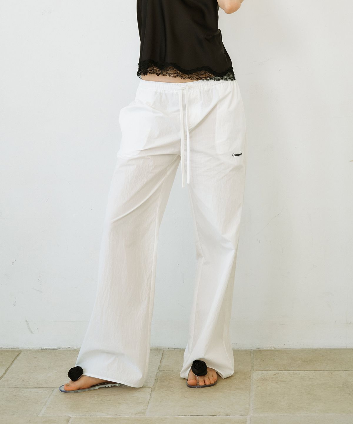 그린버터(GREENBUTTER) Low Waist Relaxed Pants (Ivory)