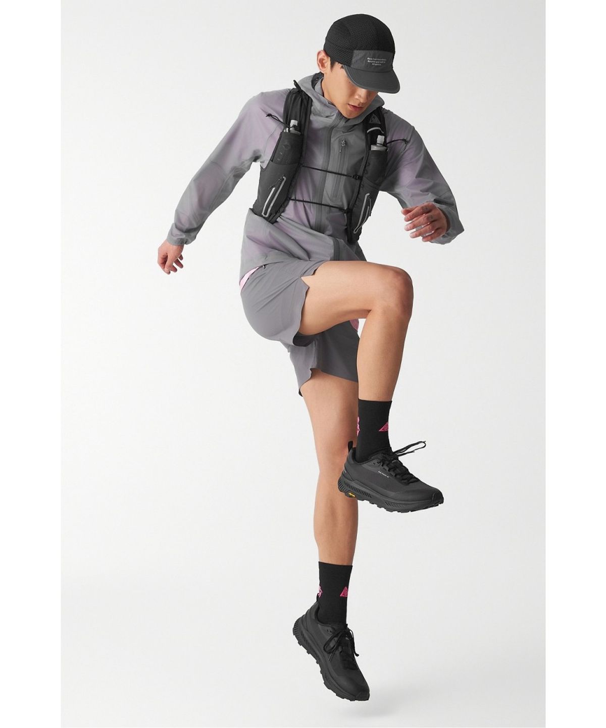 코오롱스포츠(KOLON SPORT) [TRAIL] 남성 경량 후드형 방수 재킷 TLJJX26711GRY