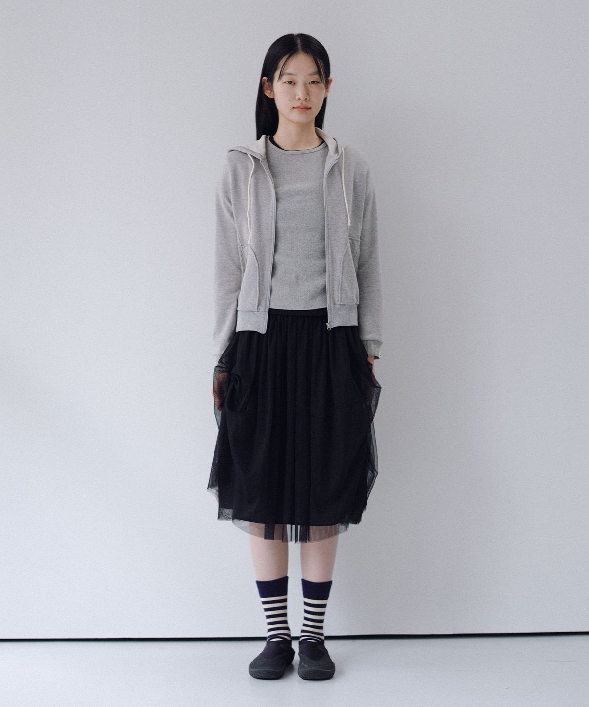 오헤시오(OHESHIO) SHEER DRAPE BANDING SKIRT, BLACK