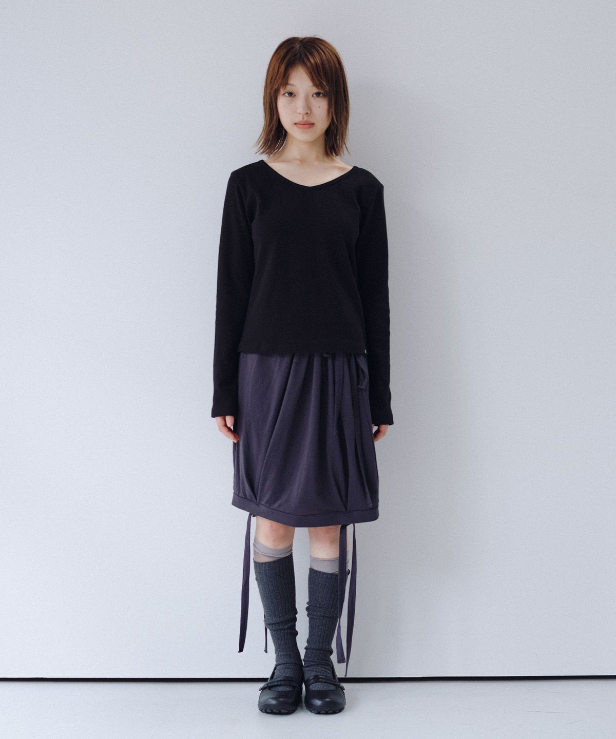 오헤시오(OHESHIO) TWO-WAY SHIRRING SLEEVELESS, CHARCOAL