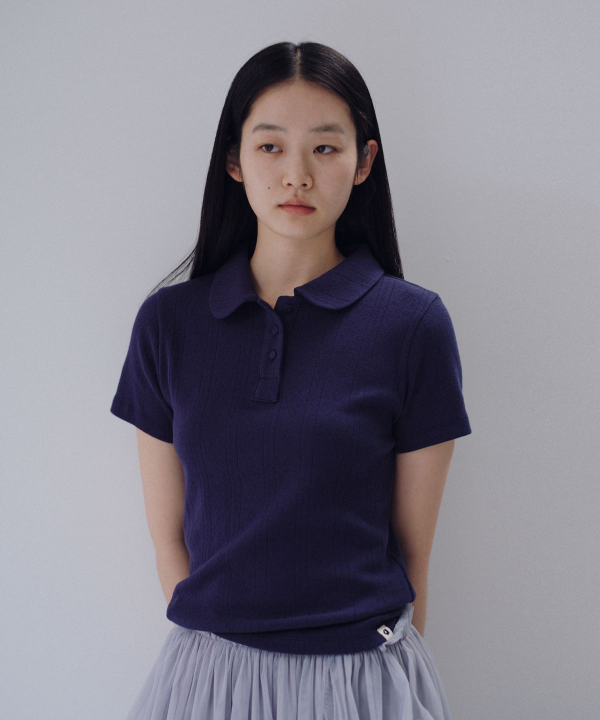 오헤시오(OHESHIO) ROUND COLLAR JACQUARD PUNCHING TEE, NAVY