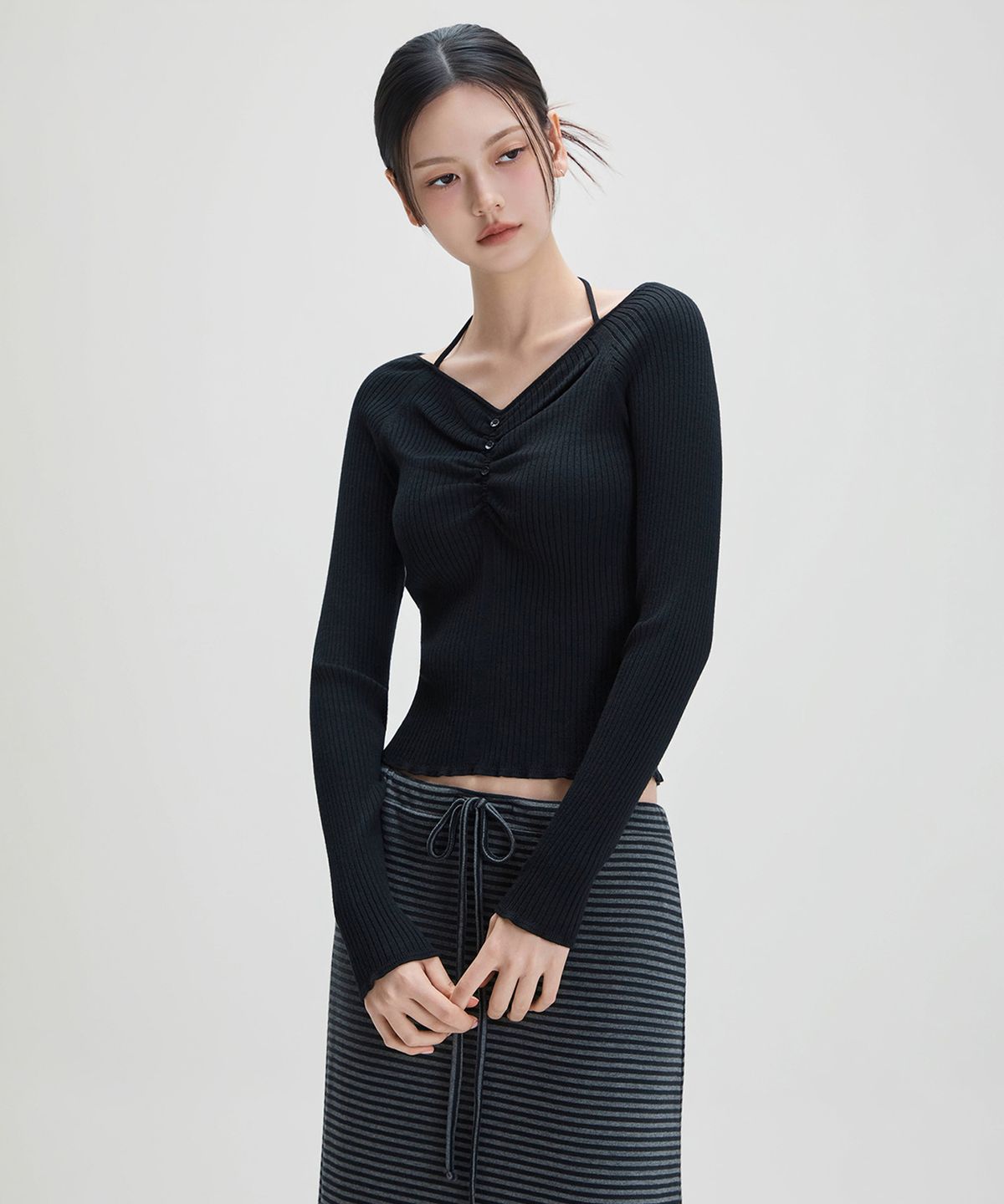 미쏘(MIXXO) 셔링 포인트 풀오버_MIWKAG421T