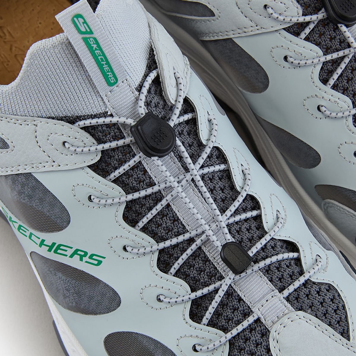 스케쳐스(SKECHERS) 남성 디럭스 트래커 샌들_SP0MSCGM142