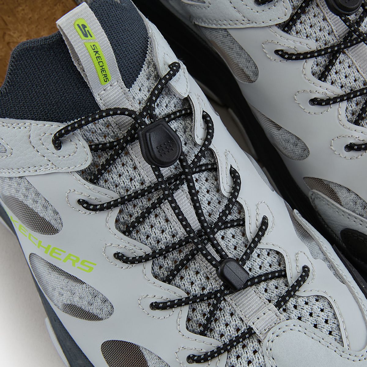 스케쳐스(SKECHERS) 남성 디럭스 트래커 샌들_SP0MSCGM143